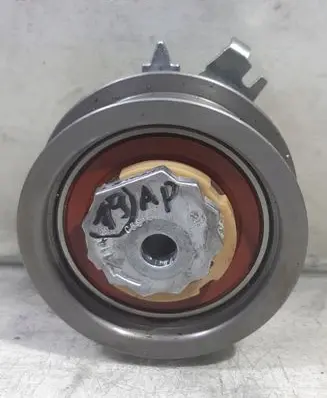 Volkswagen Golf VII Timing belt/chain tensioner 04E109479A