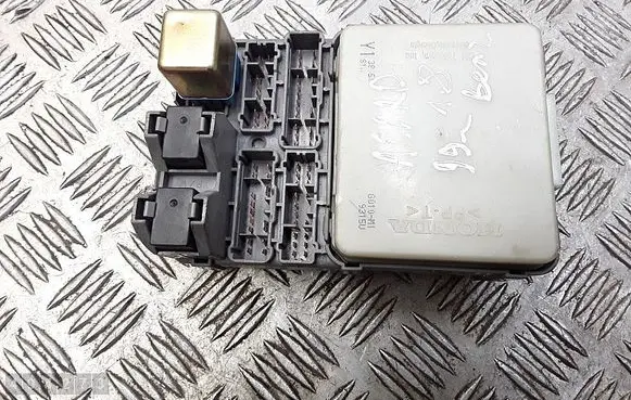 Honda Accord Fuse module 3821as1ag300