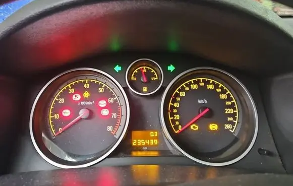 Opel Astra H Speedometer (instrument cluster) 13216682 IMPRK1574983