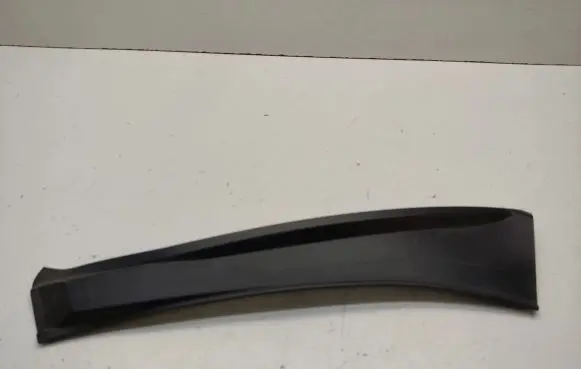 Nissan 370Z Rear/tail light trim molding 63054