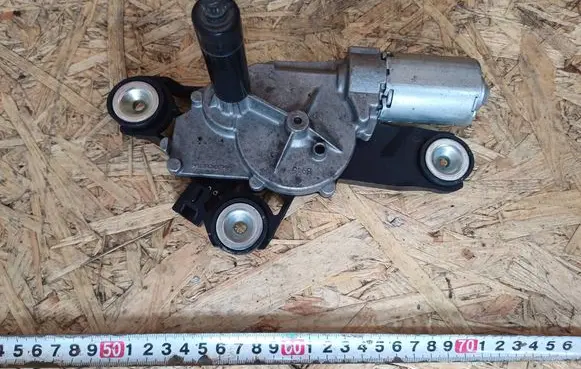 Ford Focus Rear window wiper motor BV6117K441AA