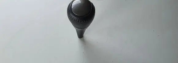 Toyota Yaris Gear lever shifter trim leather/knob