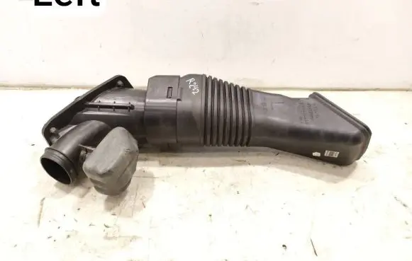 Porsche Cayman 981 Air intake duct part 98111021102