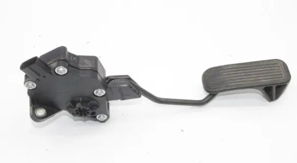 Lexus CT 200H Accelerator throttle pedal 7811076011 1988008462