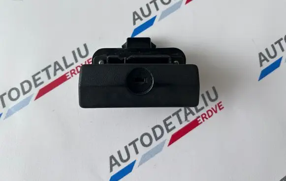 BMW 5 E34 Glove box handle 1946513 1849472