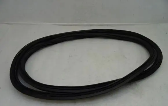 Citroen DS7 Crossback Trunk rubber seal (body) 