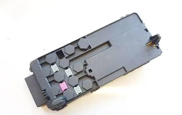 Mercedes-Benz E W211 Fuse box set 2115452301