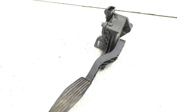 Opel Meriva A Accelerator throttle pedal 93335443 GM93335443 GM93335443DA
