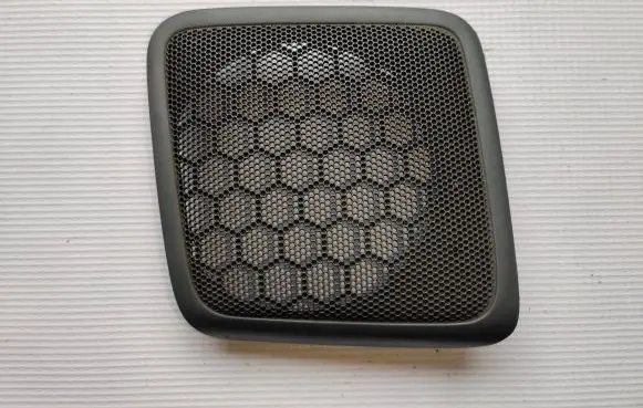 Volkswagen Transporter - Caravelle T4 Side speaker trim/cover 7d1857209