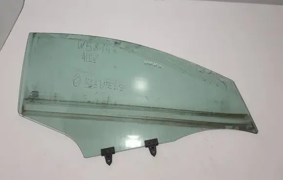 Nissan Qashqai Front door window glass four-door 803004EA0B