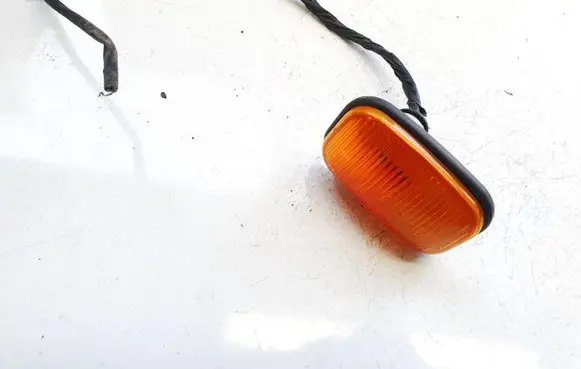Toyota RAV 4 (XA20) Front fender indicator light e130217