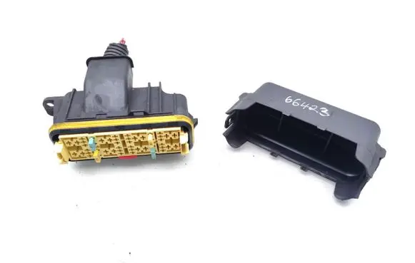 Iveco Daily 35.8 - 9 Fuse box set 17450631