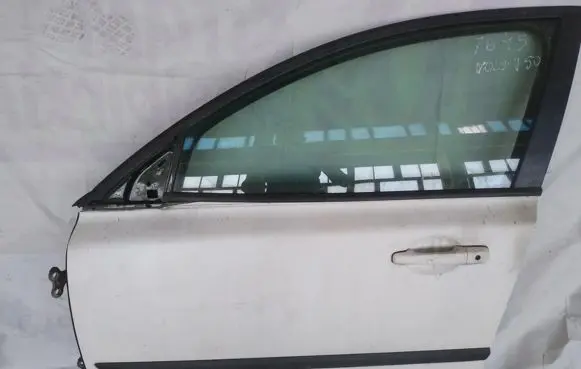 Volvo V50 Front door baltos