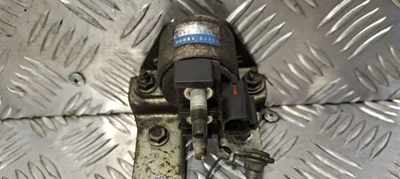 Nissan Juke I F15 Ignition relay 251151KB0A