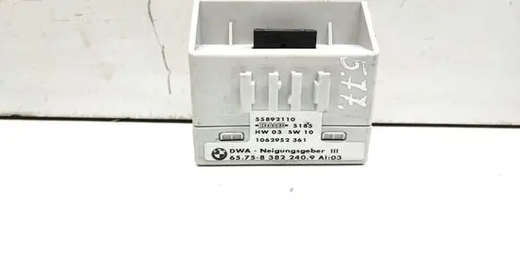 BMW X5 E53 Yaw turn rate sensor 8382240 65758382240