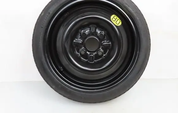 Toyota Yaris R17 spare wheel
