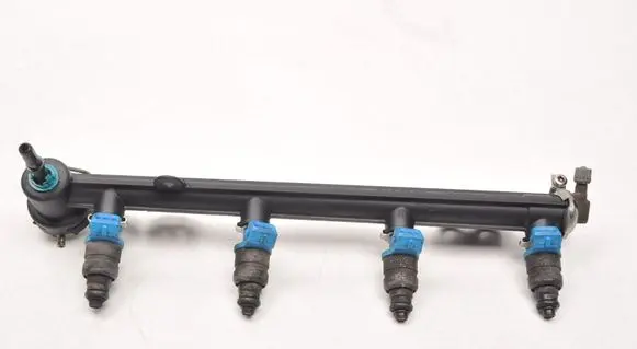 Volvo S40, V40 Fuel main line pipe 9202510