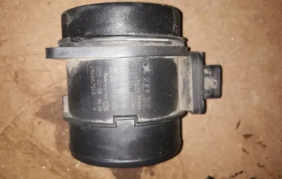 KIA Sportage Mass air flow meter 281642F000
