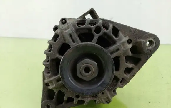 Hyundai Getz Generator/alternator 3730022650