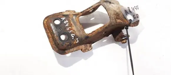 Subaru Legacy Bracket in trunk/boot 