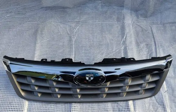 Subaru Forester SH Front bumper upper radiator grill 91122SC050