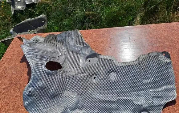 Mercedes-Benz C W205 Exhaust heat shield A2056820271