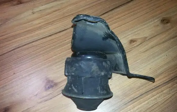 Ford Mondeo Mk III Engine mount bracket 1x436f012ac