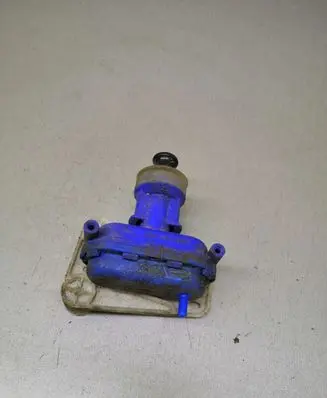 Audi 100 200 5000 C3 Central locking vacuum pump 893862153D