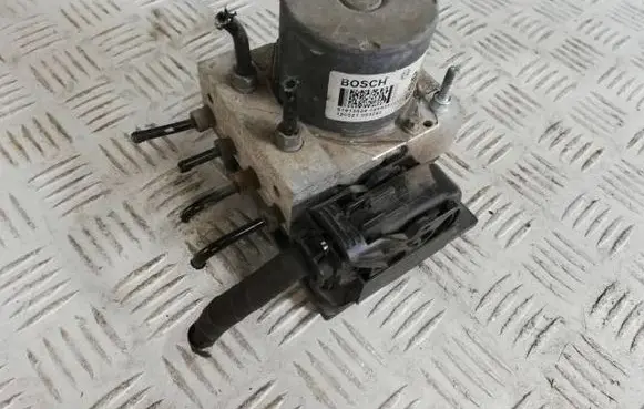 Alfa Romeo Mito ABS Pump 0265951958 20423R0079
