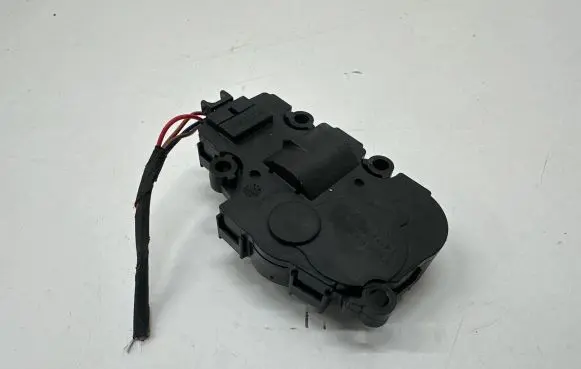 BMW X3 G01 Air flap motor/actuator T52579A