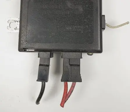 Mercedes-Benz ML W163 Aerial antenna amplifier A1638200289