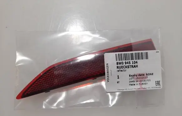 Audi A4 S4 B9 Rear tail light reflector 8W0945104 LS102033 20190705