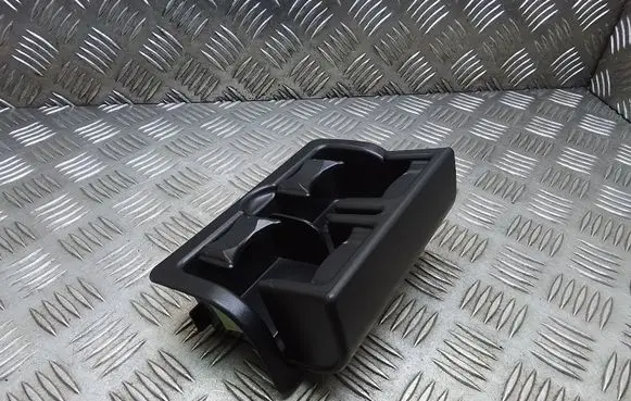 Cup holder front