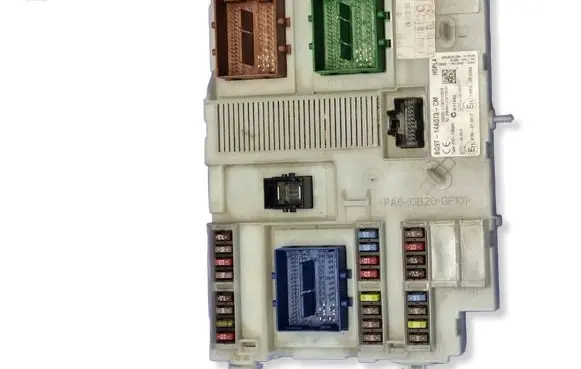 Ford Mondeo MK IV Comfort/convenience module 116RA000084 BG9T14A073CM 97RI010012