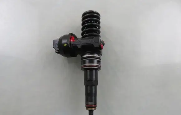 Audi A4 S4 B6 8E 8H Fuel injector 0414720037 038130073AJ