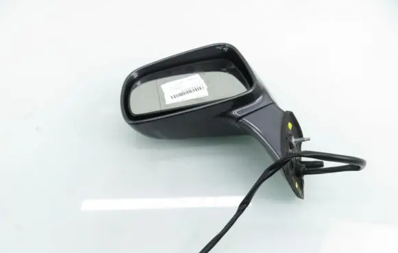 Toyota Corolla Verso E121 Front door electric wing mirror 