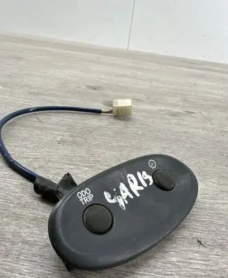 Toyota Yaris Other switches/knobs/shifts 3670V1N