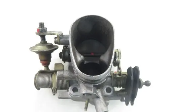 Audi 80 90 B3 Throttle body valve 026133063J 026063J