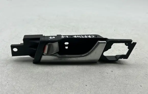 Chevrolet Captiva Front door interior handle