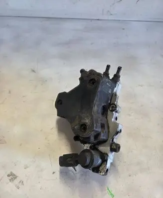 Mercedes-Benz Vito Viano W639 Fuel injection high pressure pump A6460700001