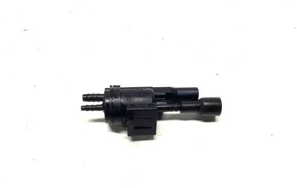 Mercedes-Benz E W212 Vacuum valve 0025407097