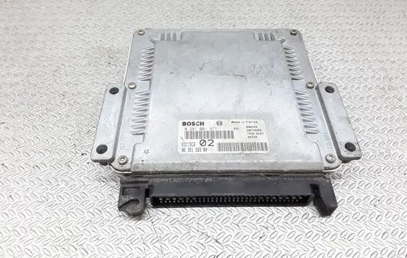 Peugeot 406 Engine control unit/module 9635156580 0281001977