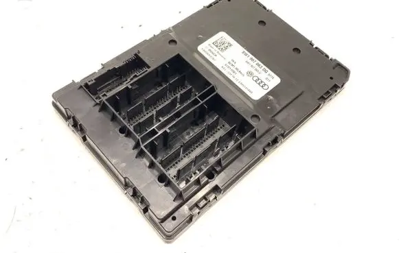 Audi A4 S4 B9 Central body control module 8W1907063DG