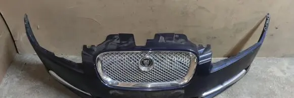Jaguar XF X250 Front bumper 8X2317C831