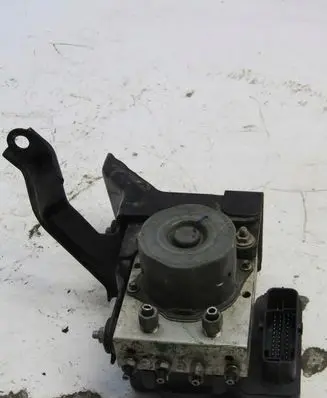 Nissan Qashqai ABS Pump 2265106516