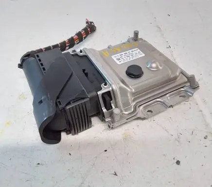 Mercedes-Benz C W205 Adblue control unit A0009006706 0281031381 A0009012003