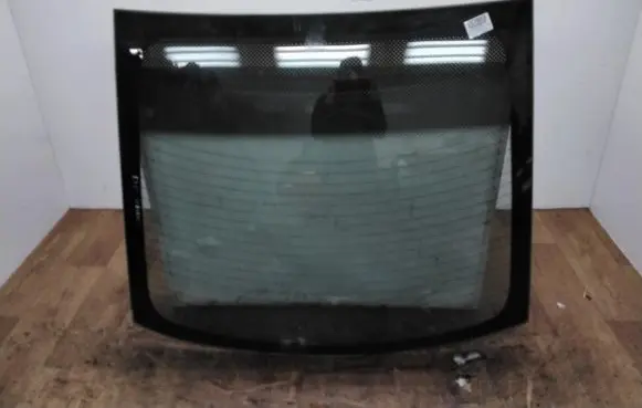 Chevrolet Aveo Rear windscreen/windshield window 