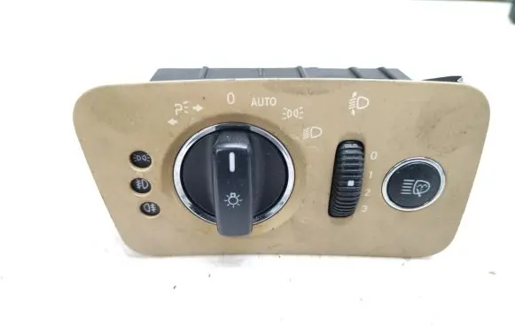 Mercedes-Benz CLS C219 Light switch A2195450204 04059121