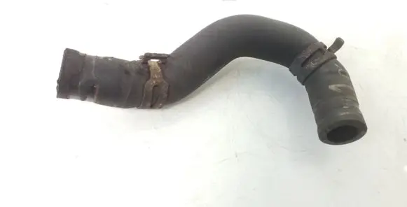 Volkswagen PASSAT B6 Engine coolant pipe/hose