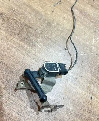BMW 1 E81 E87 Headlight/headlamp level sensor 6763735